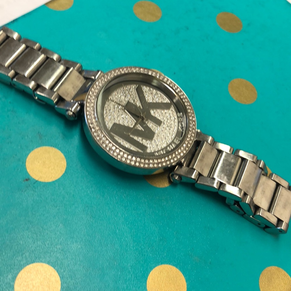 Mk watch